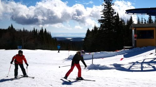 Lo que sí y lo que no se puede hacer al esquiar