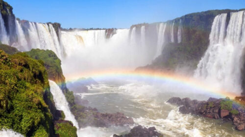 Las Cataratas de Iguazú reabre fronteras